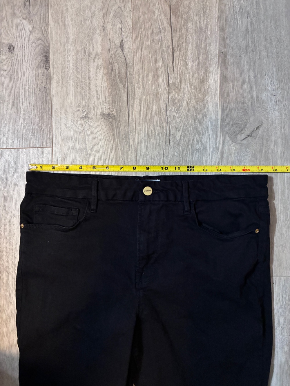 FRAME Le Crop Mini Boot Jeans Black Film Noir Size 33 Cropped Bootcut - Picture 8 of 12